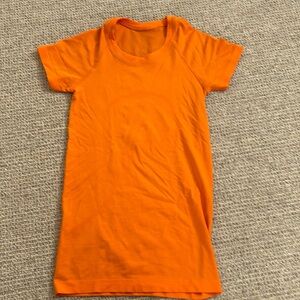 Lululemon swiftly tech, size 2, orange